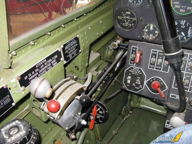 P-40E left-front cockpit