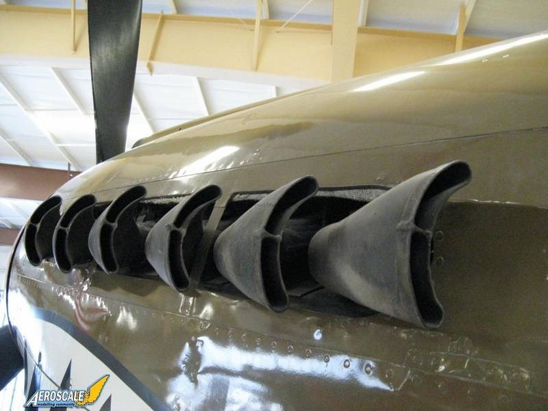 P-40E exhaust stacks detail