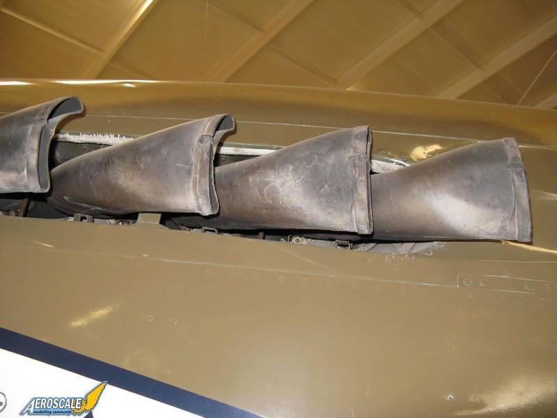 P-40E exhaust stacks detail