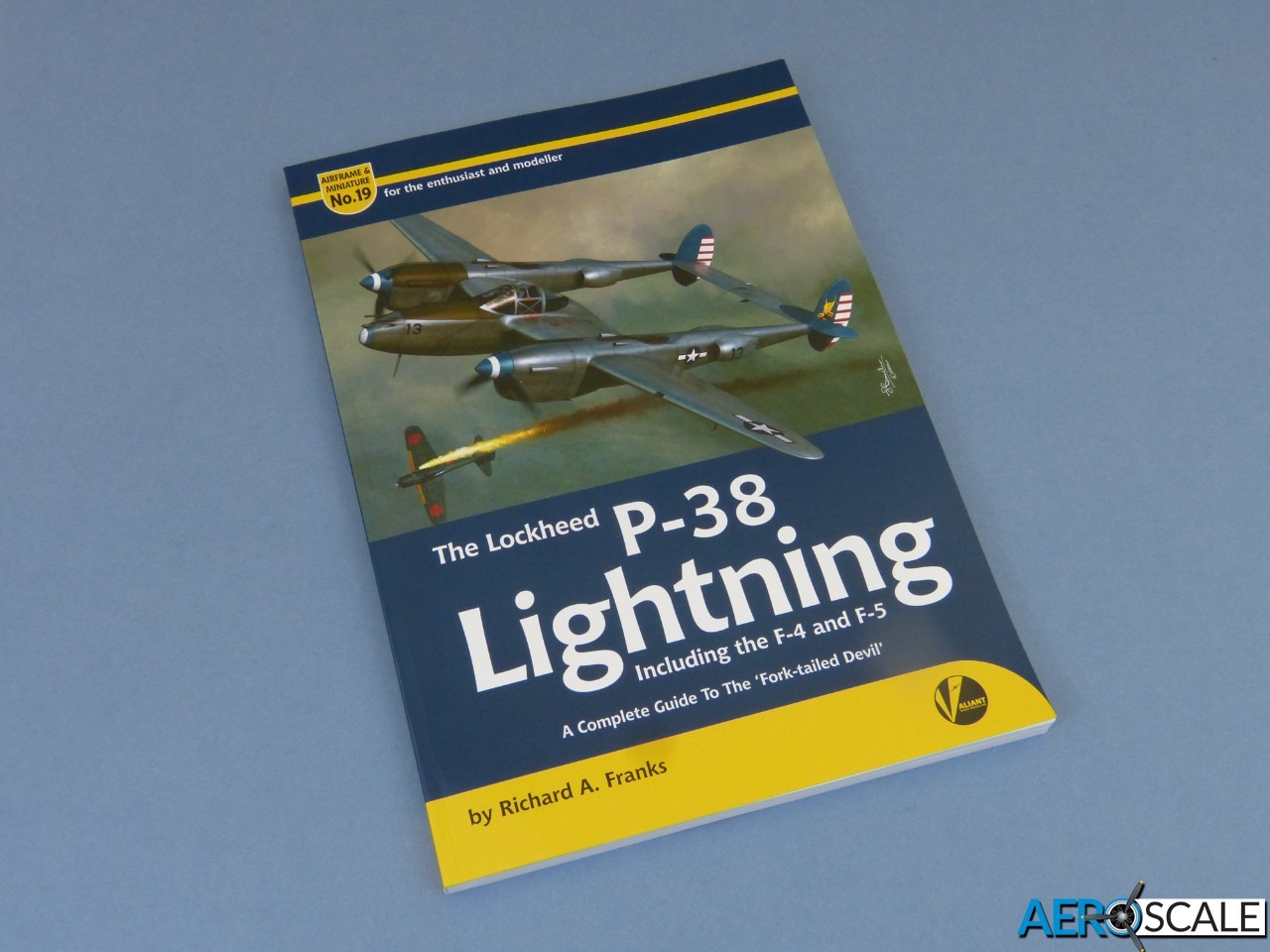 Airframe & Miniature #19 - P-38 Lightning | AeroScale
