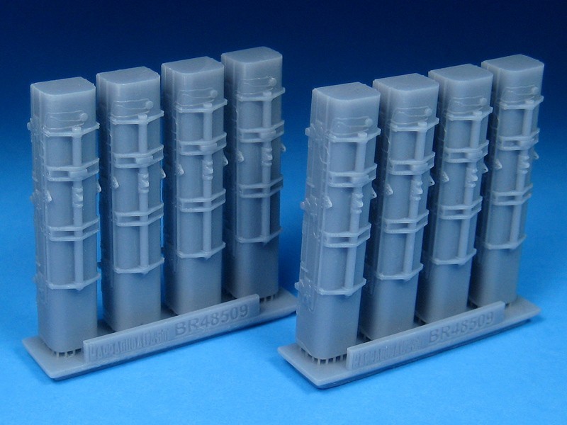BR48509     1/48     RAF Small Bomb Containers - Incendiary Sticks