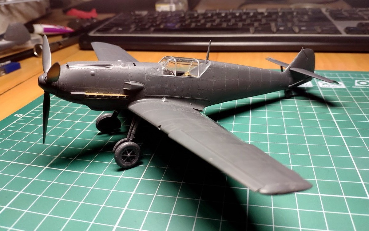 Bf 109 E-1 Sprues & Test Build