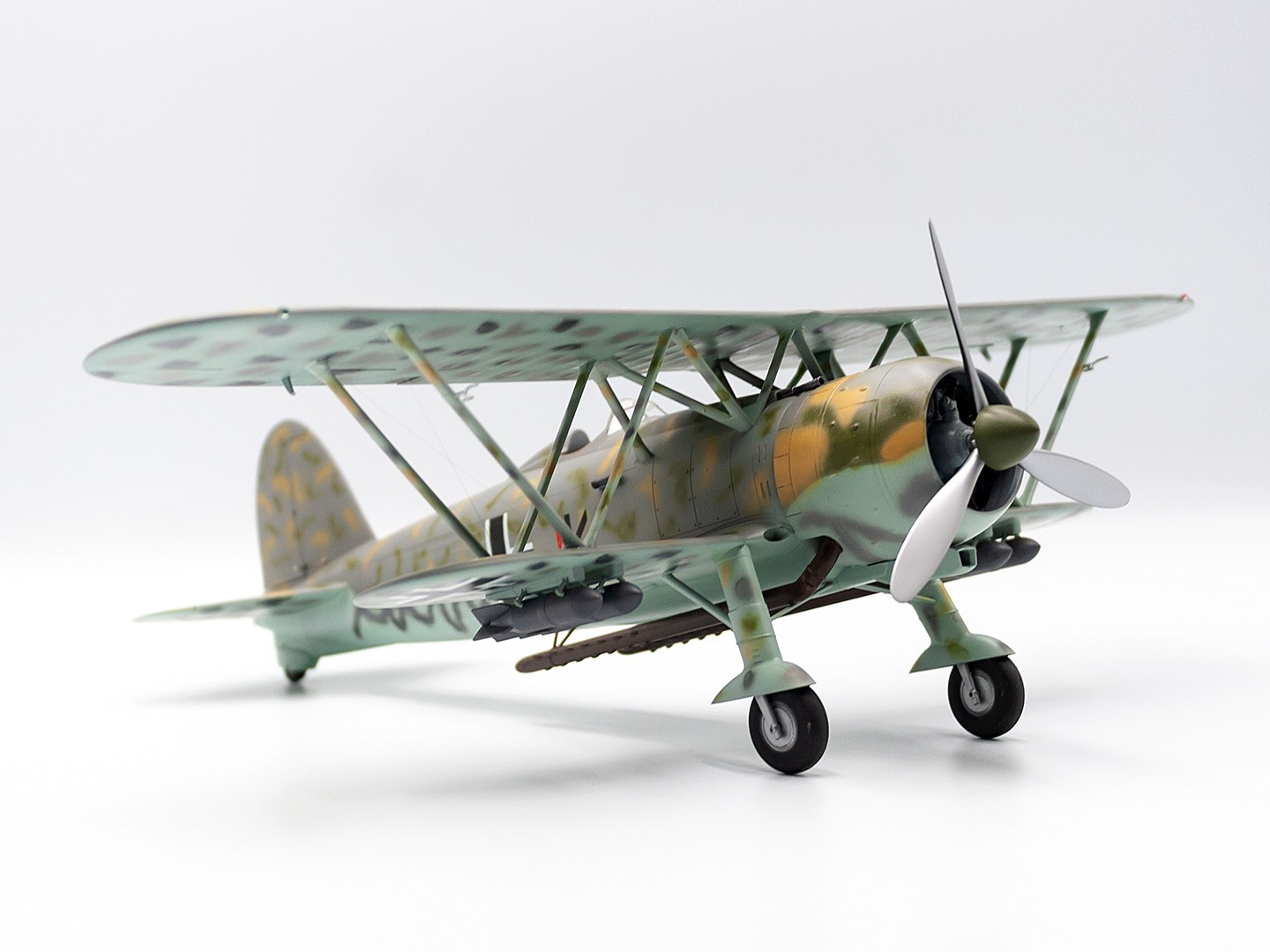 BUILT: CR. 42 LW