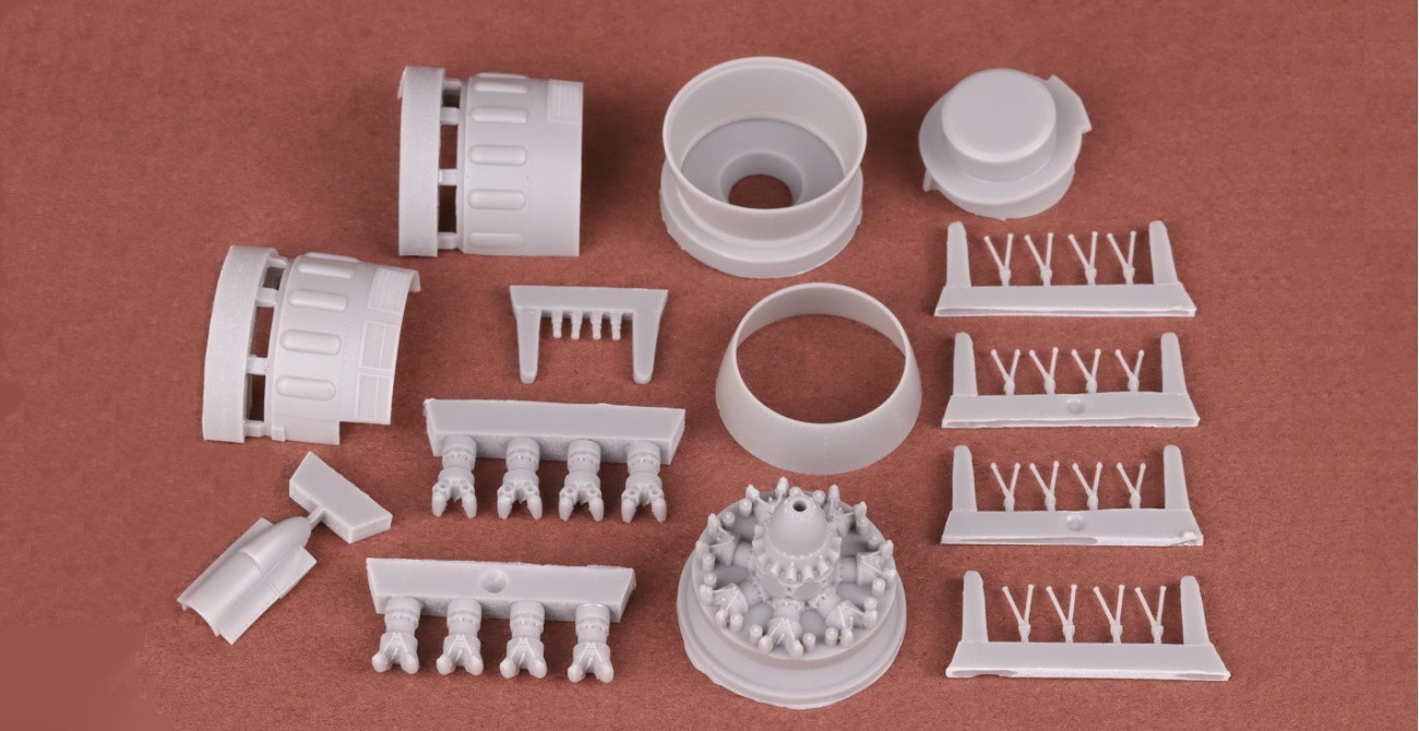 MB 151/152 Engine & Cowling Set
