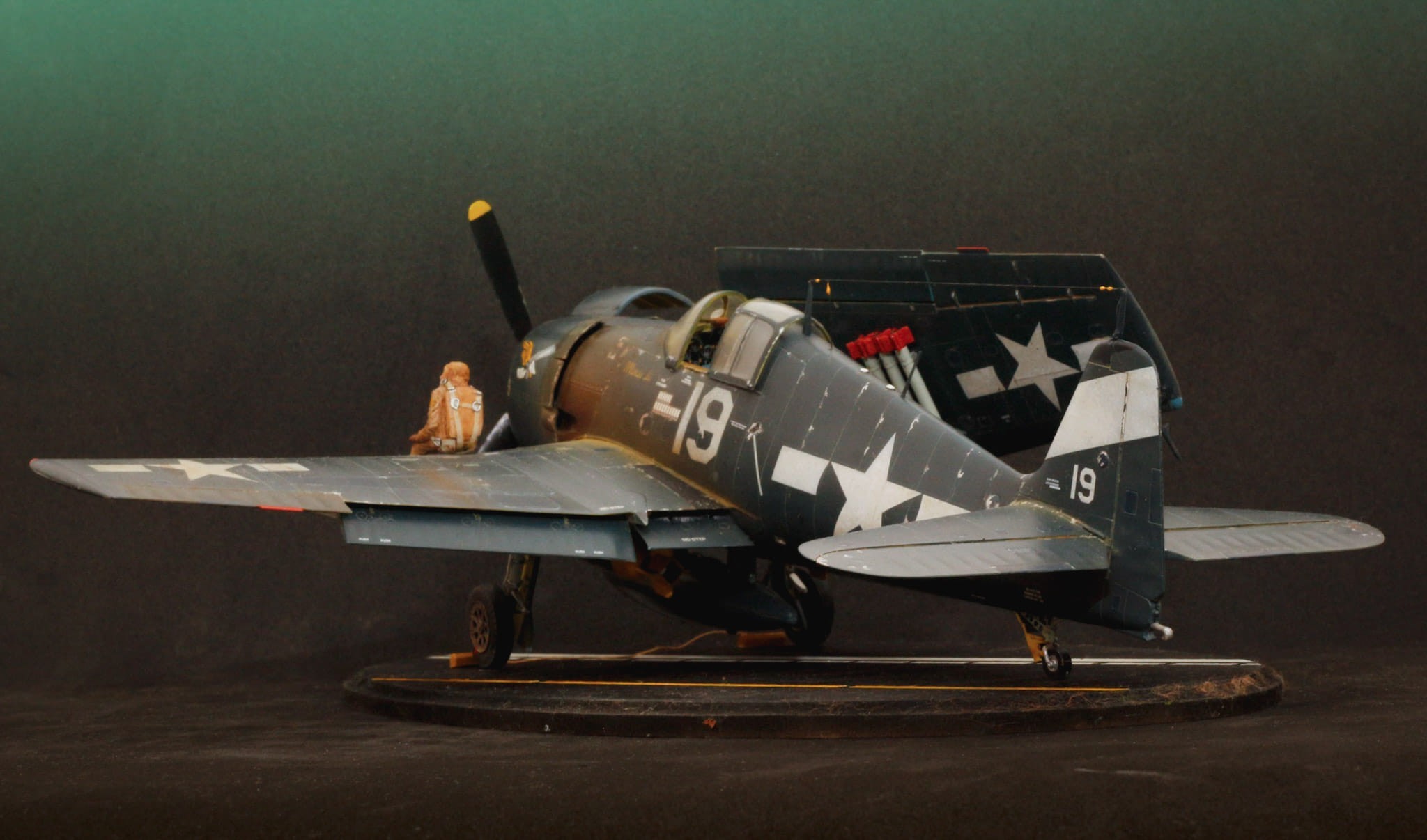 F6F-5 Hellcat 