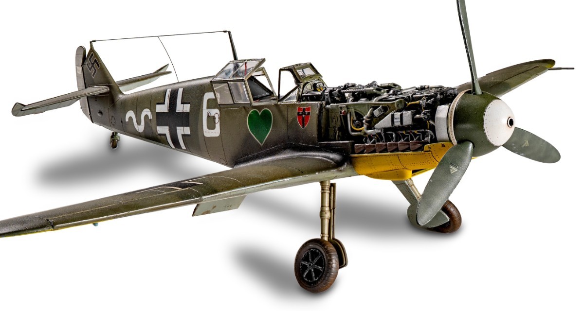 Bf 109F-2 7/JG 54 flown by Oblt. Werner Pichon-Kalau Von Hofe