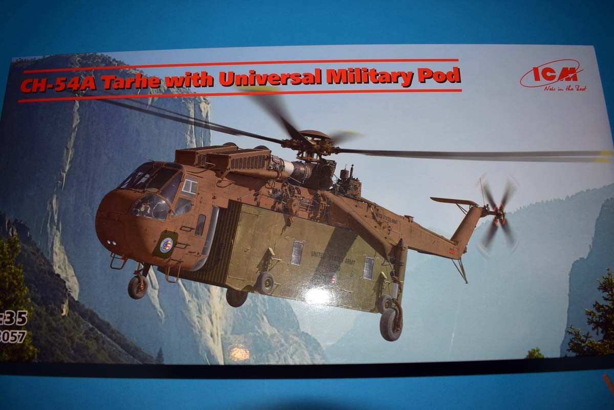 CH-54A Tarhe with Universal Military Pod